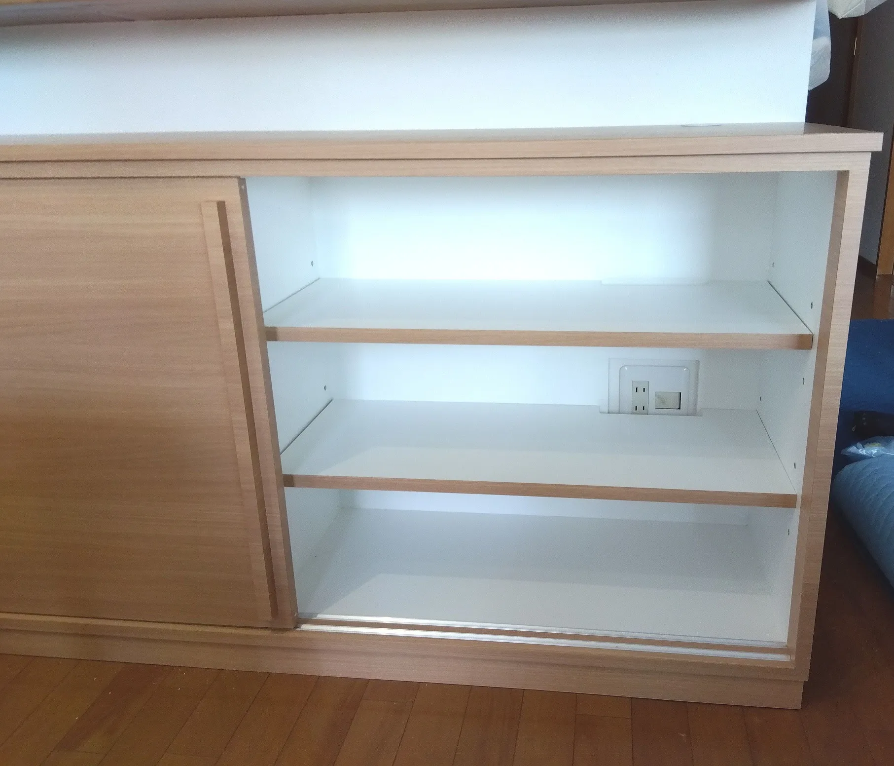 キッチン背面収納(リビング側)